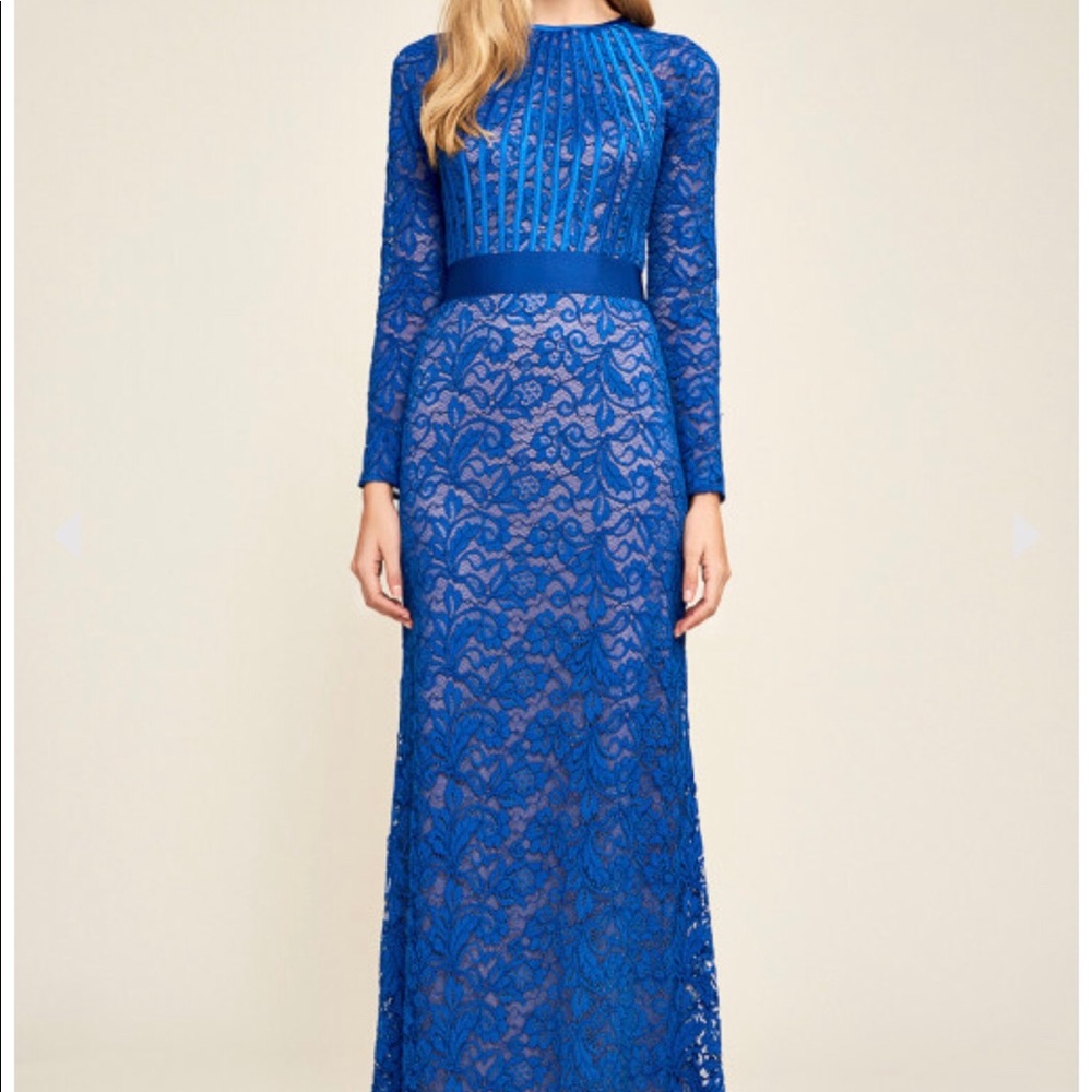 Unworn Tadashi Shoji dress!